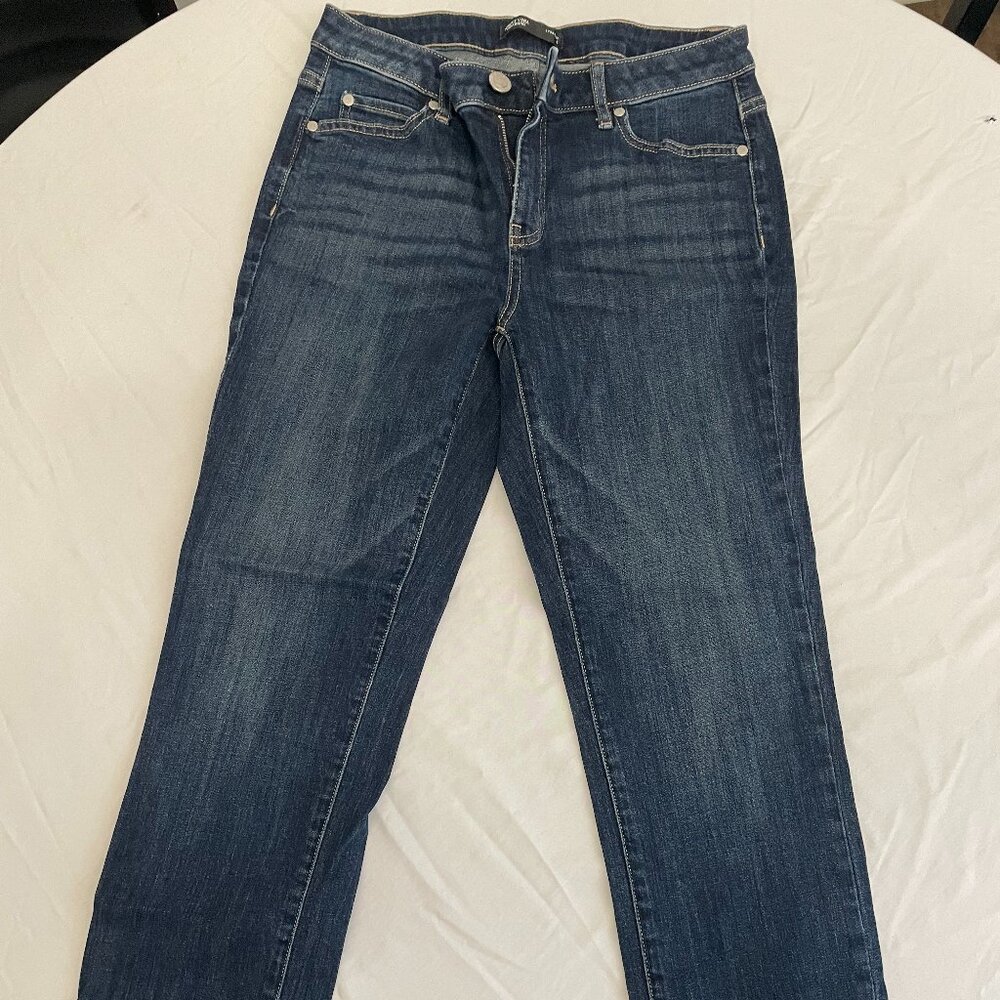 Simply Vera straight leg jeans, dark wash, size 6